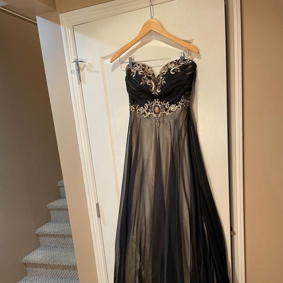 Bicici & Coty - Grad Dress - Picture 7 of 8